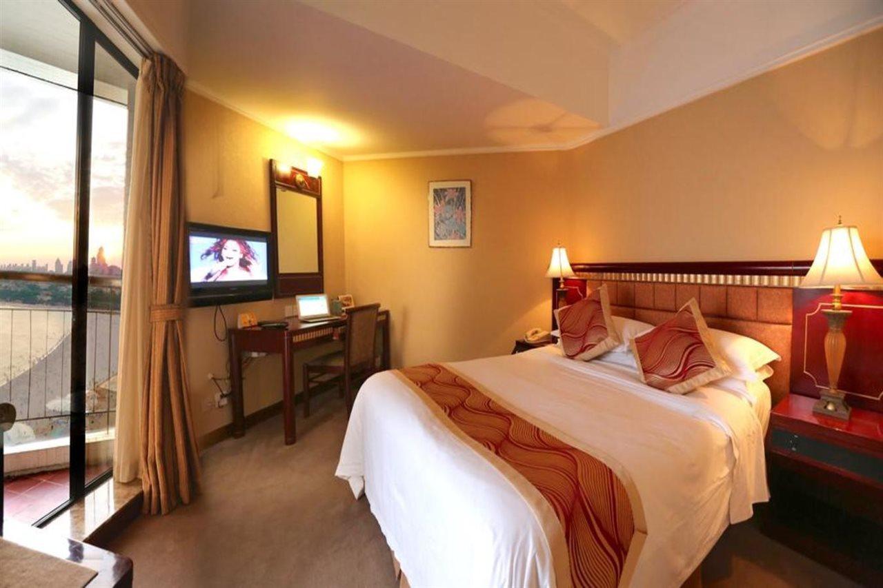 Huiquan Dynasty Hotel Qingdao Zewnętrze zdjęcie